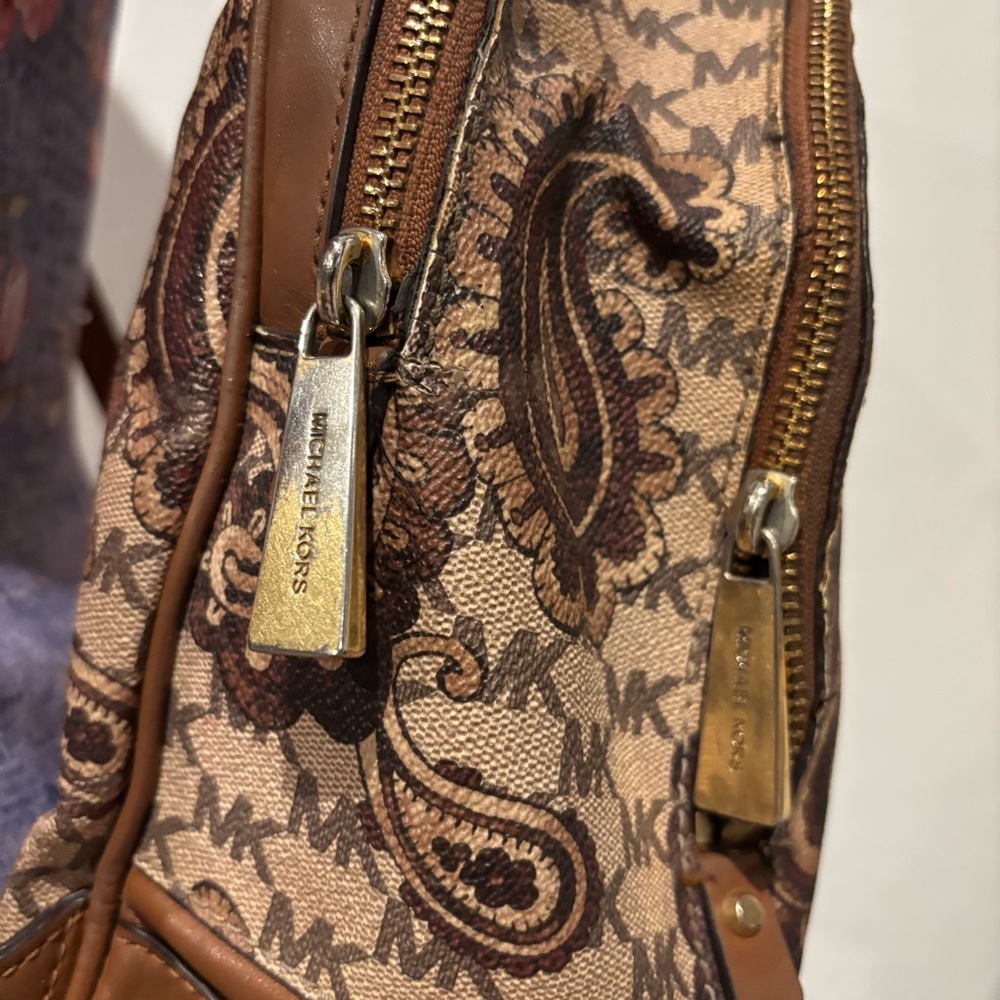 Michael Kors paisley printed canvas and leather backpack - Picture 7 of 14